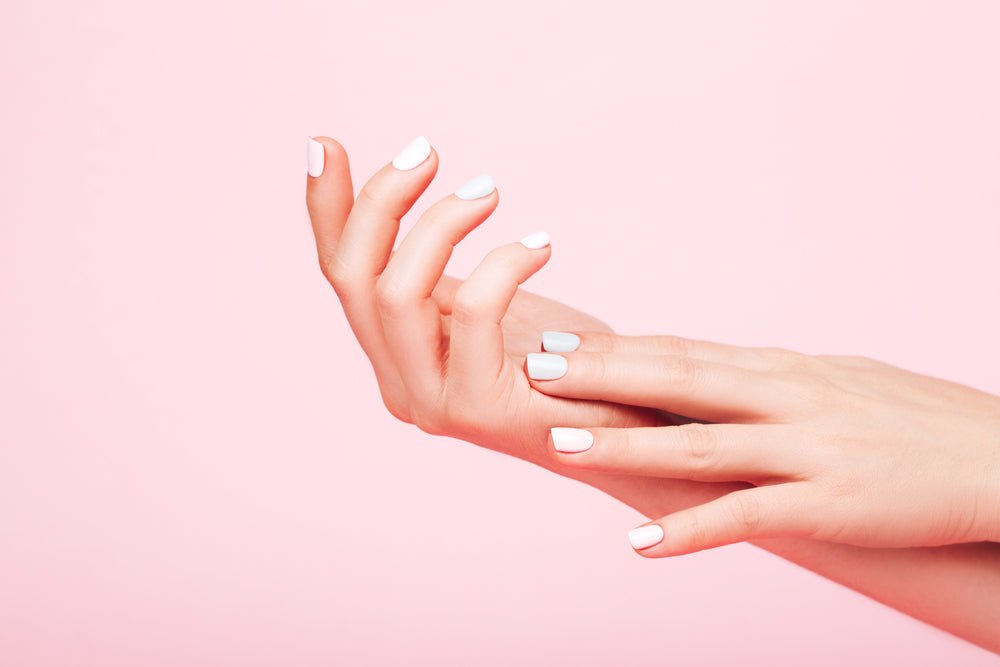 Do You Suffer Split Nails? Causes And Prevention Tips You Need To Know - elonessentials.com